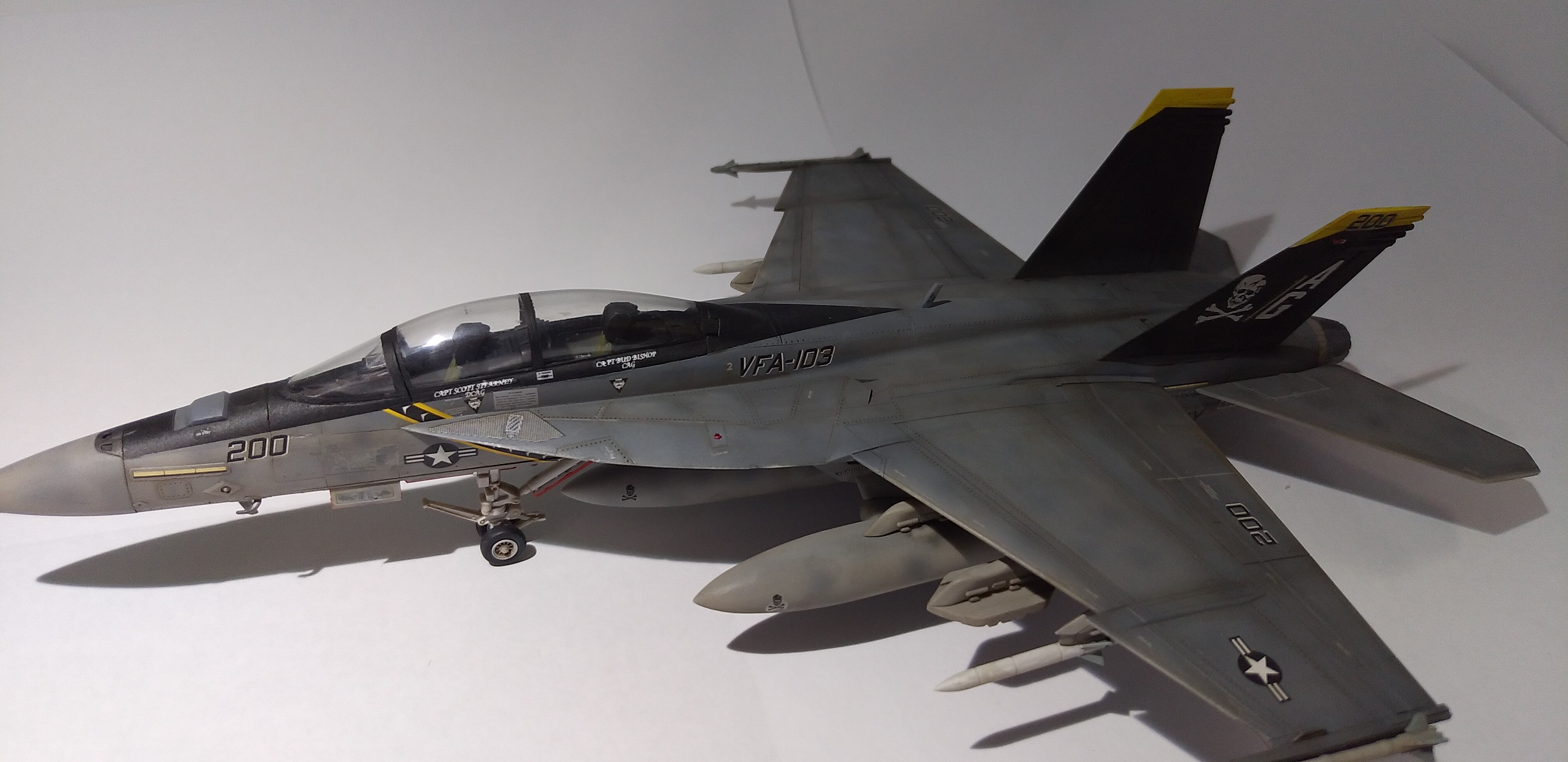 初心者向け】ハセガワ1/72 F18スーパーホーネット製作『1日1時間