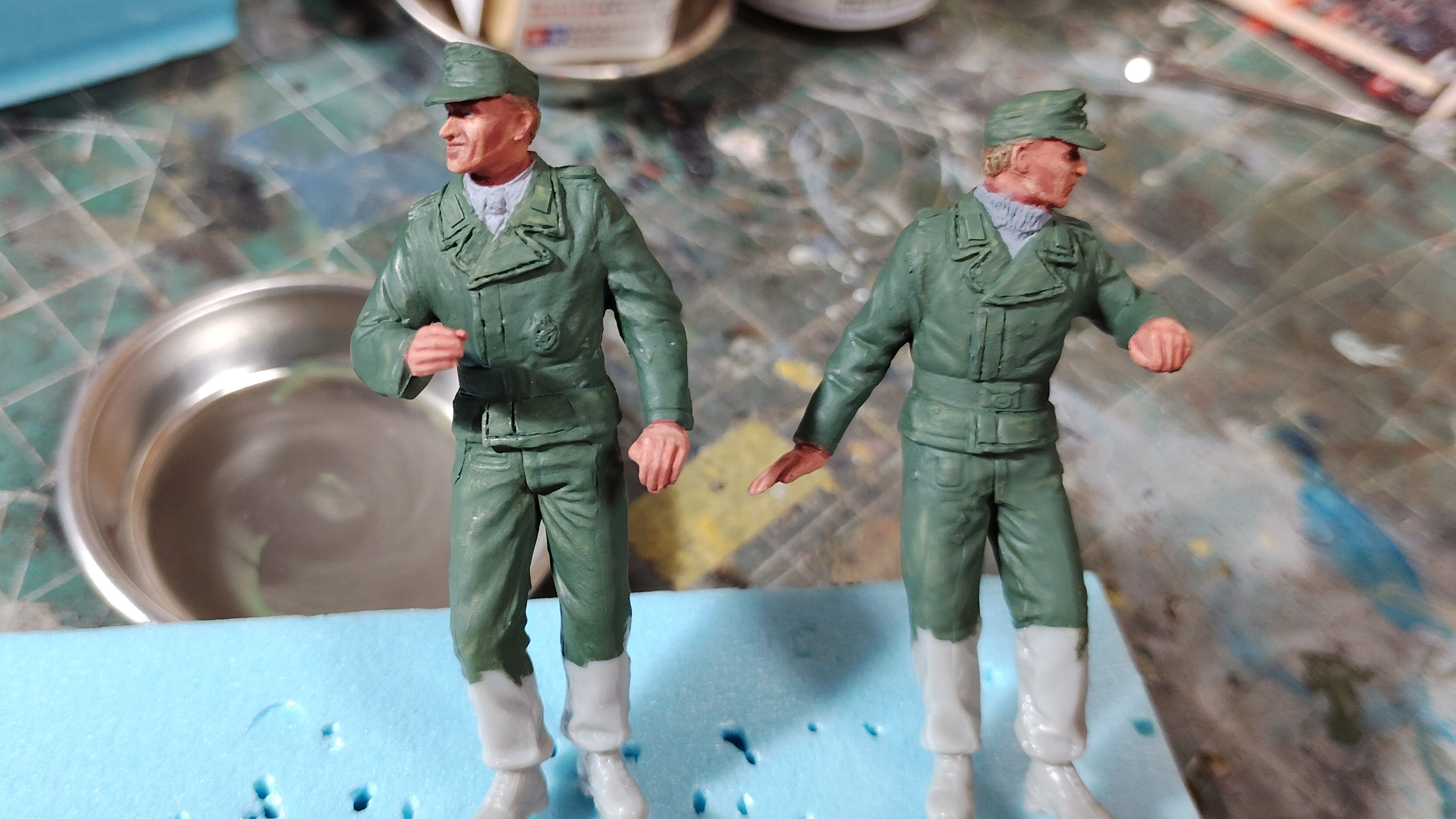 初心者向け】車体に合わせた戦車兵フィギュアの改造方法(ドラゴン 1/35